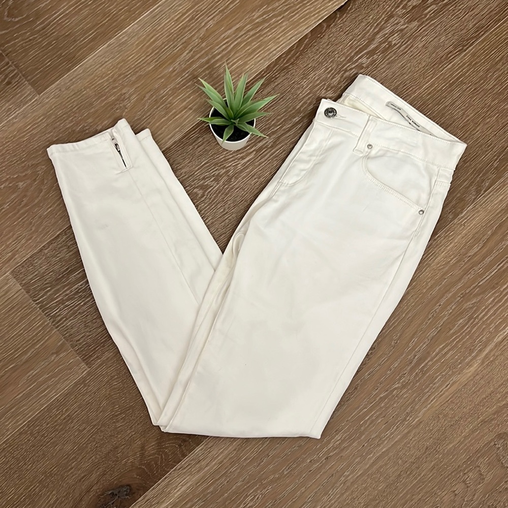 Zara Mid-Rise White Jeans